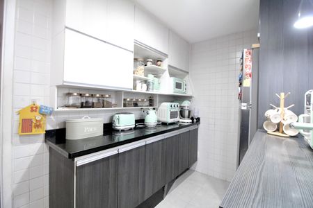 Apartamento à venda com 124m², 3 quartos e 2 vagas Apartamento à venda com 124m², 3 quartos e 2 vagasCozinha