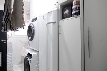 Apartamento à venda com 124m², 3 quartos e 2 vagas Apartamento à venda com 124m², 3 quartos e 2 vagasLavanderia