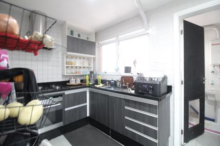 Apartamento à venda com 124m², 3 quartos e 2 vagas Apartamento à venda com 124m², 3 quartos e 2 vagasCozinha