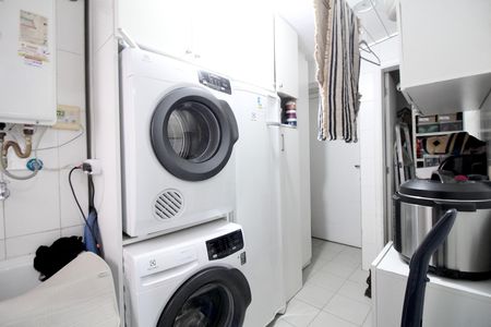 Apartamento à venda com 124m², 3 quartos e 2 vagas Apartamento à venda com 124m², 3 quartos e 2 vagasLavanderia