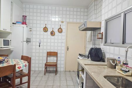 Apartamento para alugar com 2 quartos, 120m² em Jardim Las Palmas, Guarujá