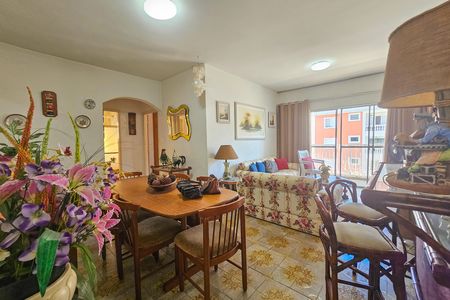 Apartamento para alugar com 2 quartos, 120m² em Jardim Las Palmas, Guarujá