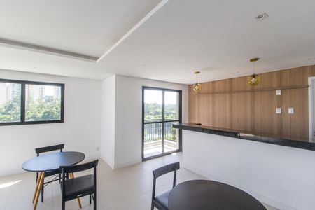 Apartamento para alugar com 51m², 2 quartos e 1 vaga Apartamento para alugar com 51m², 2 quartos e 1 vagaÁrea comum - Salão de festas