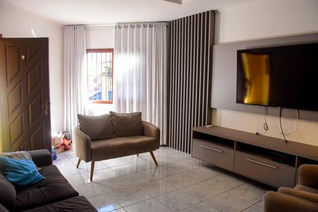 Casa para alugar com 127m², 3 quartos e 2 vagas