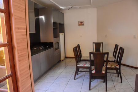 Casa para alugar com 127m², 3 quartos e 2 vagas