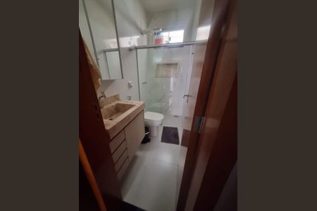 Banheiro de casa à venda com 3 quartos, 210m² em Jardim Atlantico, Goiânia