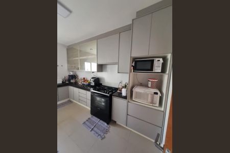 Cozinha de casa à venda com 3 quartos, 210m² em Jardim Atlantico, Goiânia