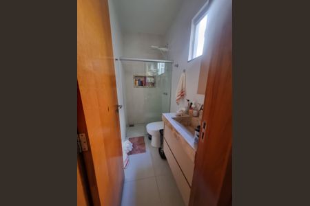Banheiro de casa à venda com 3 quartos, 210m² em Jardim Atlantico, Goiânia