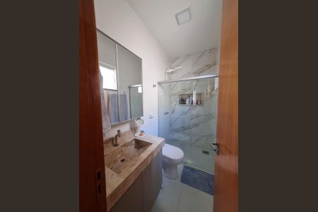 Casa à venda com 3 quartos, 210m² em Jardim Atlantico, Goiânia