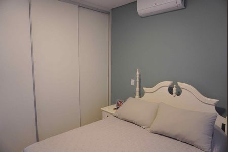 Casa de condomínio à venda com 480m², 3 quartos e 4 vagas Casa de condomínio à venda com 480m², 3 quartos e 4 vagasSuite 1