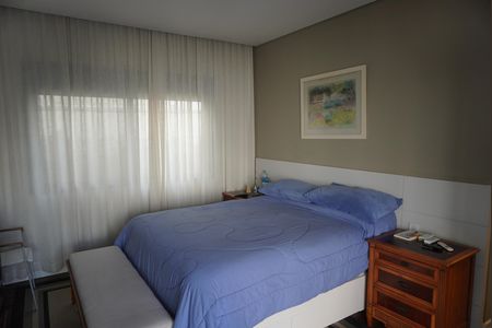 Suite 3 de casa de condomínio à venda com 3 quartos, 480m² em Morada dos Pinheiros (aldeia da Serra), Barueri