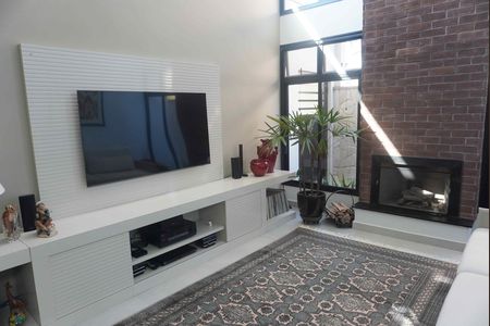 Sala De Estar de casa de condomínio à venda com 3 quartos, 480m² em Morada dos Pinheiros (aldeia da Serra), Barueri
