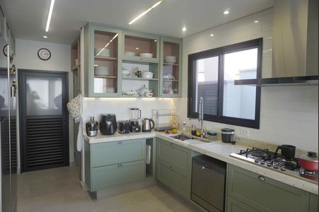 Casa de condomínio à venda com 480m², 3 quartos e 4 vagas Casa de condomínio à venda com 480m², 3 quartos e 4 vagasCozinha