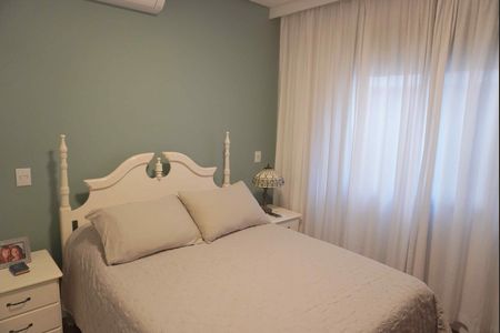 Casa de condomínio à venda com 480m², 3 quartos e 4 vagas Casa de condomínio à venda com 480m², 3 quartos e 4 vagasSuite 1