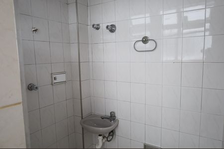 Banheiro de serviço de apartamento à venda com 3 quartos, 108m² em Cidade Ademar, São Paulo