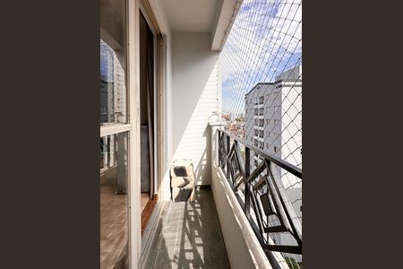 Apartamento à venda com 67m², 3 quartos e 1 vaga Apartamento à venda com 67m², 3 quartos e 1 vagaSacada