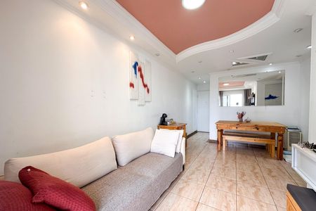 Apartamento à venda com 67m², 3 quartos e 1 vaga Apartamento à venda com 67m², 3 quartos e 1 vagaSala