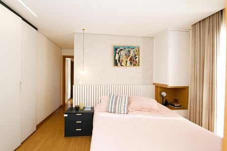 Apartamento à venda com 243m², 4 quartos e 3 vagasQuarto 1 - Suíte