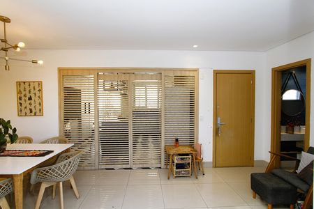 Apartamento à venda com 243m², 4 quartos e 3 vagassala