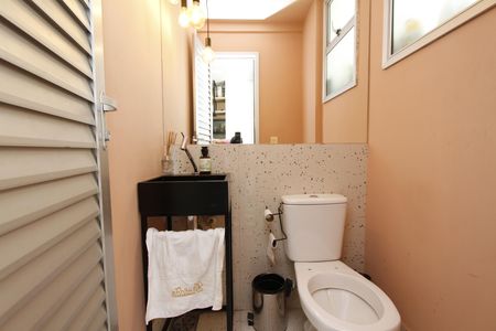 Apartamento à venda com 243m², 4 quartos e 3 vagasBanheiro de serviço