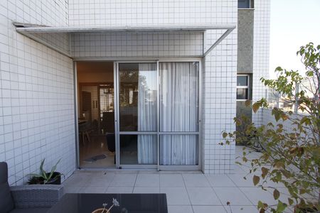 Apartamento à venda com 243m², 4 quartos e 3 vagasVaranda da Sala