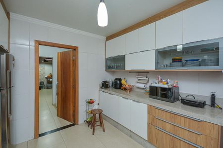 Casa para alugar com 147m², 3 quartos e 2 vagas Casa para alugar com 147m², 3 quartos e 2 vagasCozinha