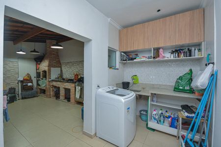 Área de Serviço de casa para alugar com 3 quartos, 140m² em Jardim Primavera, São Paulo