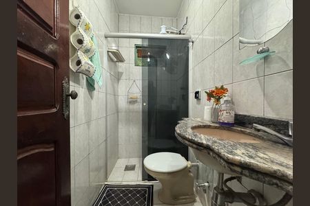 Casa de condomínio à venda com 312m², 4 quartos e 4 vagas Casa de condomínio à venda com 312m², 4 quartos e 4 vagasBanheiro Social - Térreo