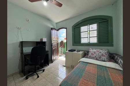 Casa de condomínio à venda com 312m², 4 quartos e 4 vagas Casa de condomínio à venda com 312m², 4 quartos e 4 vagasQuarto 3