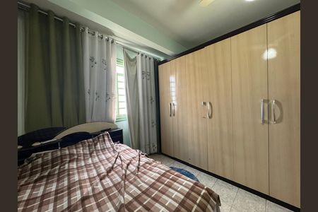 Casa de condomínio à venda com 312m², 4 quartos e 4 vagas Casa de condomínio à venda com 312m², 4 quartos e 4 vagasQuarto Suíte