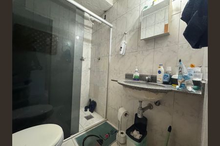 Casa de condomínio à venda com 312m², 4 quartos e 4 vagas Casa de condomínio à venda com 312m², 4 quartos e 4 vagasBanheiro Social - Superior