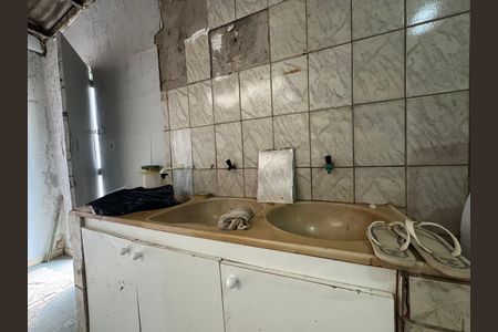 Casa de condomínio à venda com 312m², 4 quartos e 4 vagas Casa de condomínio à venda com 312m², 4 quartos e 4 vagasÁrea de Serviço