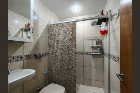 Apartamento à venda com 67m², 2 quartos e 1 vaga Apartamento à venda com 67m², 2 quartos e 1 vagaBanheiro Corredor