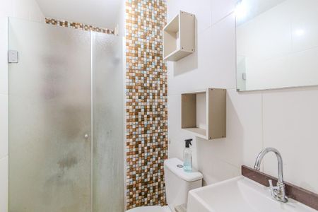 Banheiro da Suíte de apartamento para alugar com 2 quartos, 56m² em Partenon, Porto Alegre