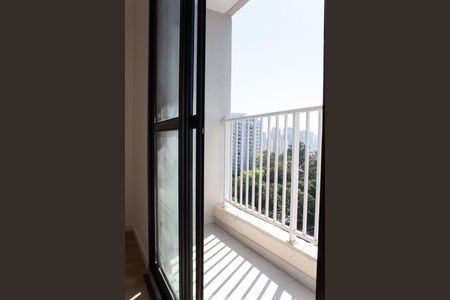 Varanda de kitnet/studio para alugar com 1 quarto, 26m² em Santo Amaro, São Paulo