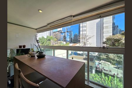 Apartamento para alugar com 51m², 1 quarto e 1 vaga Apartamento para alugar com 51m², 1 quarto e 1 vagaVaranda