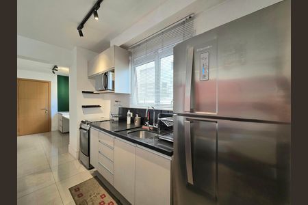 Cozinha de apartamento para alugar com 1 quarto, 51m² em Itaim Bibi, São Paulo