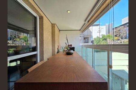 Apartamento para alugar com 51m², 1 quarto e 1 vaga Apartamento para alugar com 51m², 1 quarto e 1 vagaVaranda