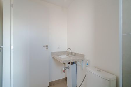Apartamento à venda com 80m², 2 quartos e 1 vaga Apartamento à venda com 80m², 2 quartos e 1 vagaBanheiro da Suíte 2