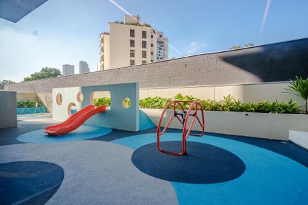 Apartamento à venda com 80m², 2 quartos e 1 vaga Apartamento à venda com 80m², 2 quartos e 1 vagaÁrea comum - Playground