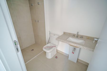 Apartamento à venda com 80m², 2 quartos e 1 vaga Apartamento à venda com 80m², 2 quartos e 1 vagaBanheiro da Suíte