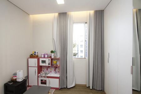 Apartamento à venda com 97m², 3 quartos e 1 vagaQuarto 2