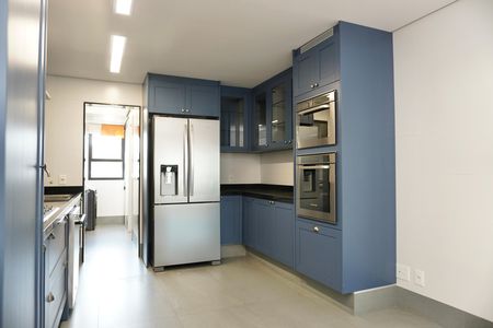 Apartamento para alugar com 141m², 2 quartos e 4 vagas Apartamento para alugar com 141m², 2 quartos e 4 vagasCozinha