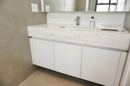 Apartamento para alugar com 141m², 2 quartos e 4 vagas Apartamento para alugar com 141m², 2 quartos e 4 vagasSuíte 2 - Banheiro 1