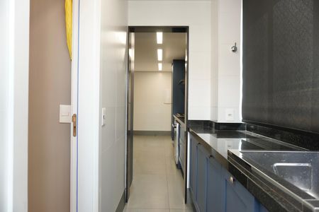 Área de Serviço de apartamento para alugar com 2 quartos, 141m² em Serra, Belo Horizonte