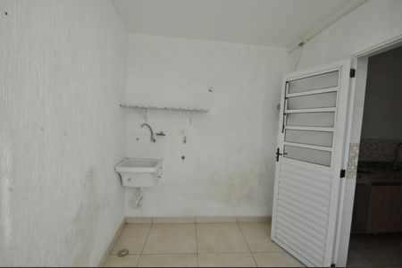 Área de Serviço de casa de condomínio para alugar com 2 quartos, 42m² em Vila Nova Carolina, São Paulo