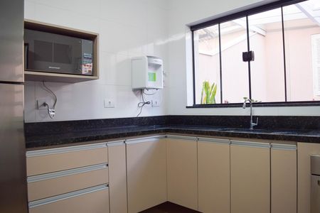 Apartamento à venda com 124m², 3 quartos e sem vaga Apartamento à venda com 124m², 3 quartos e sem vagaCozinha