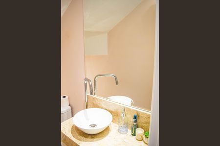 Apartamento à venda com 124m², 3 quartos e sem vaga Apartamento à venda com 124m², 3 quartos e sem vagaLavabo
