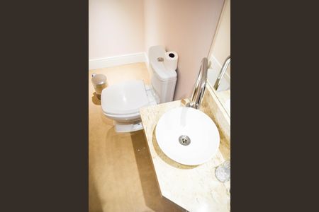 Apartamento à venda com 124m², 3 quartos e sem vaga Apartamento à venda com 124m², 3 quartos e sem vagaLavabo