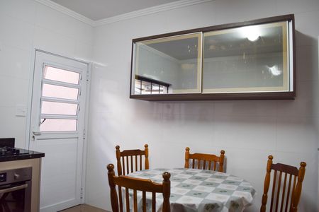 Apartamento à venda com 124m², 3 quartos e sem vaga Apartamento à venda com 124m², 3 quartos e sem vagaCozinha